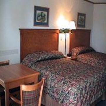 Super 8 By Wyndham Kansas Airport North Kansas City