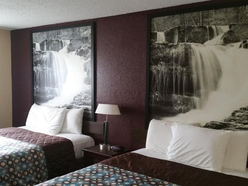 Super 8 By Wyndham Kansas Airport North Kansas City